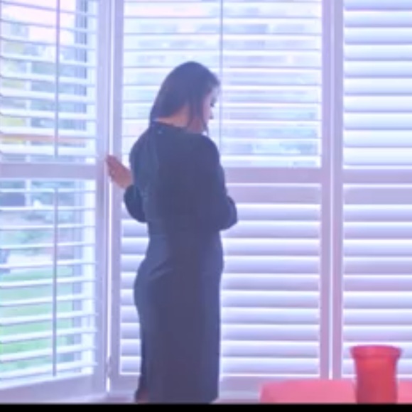 Black velvet classy dress - Picture 8 of 8